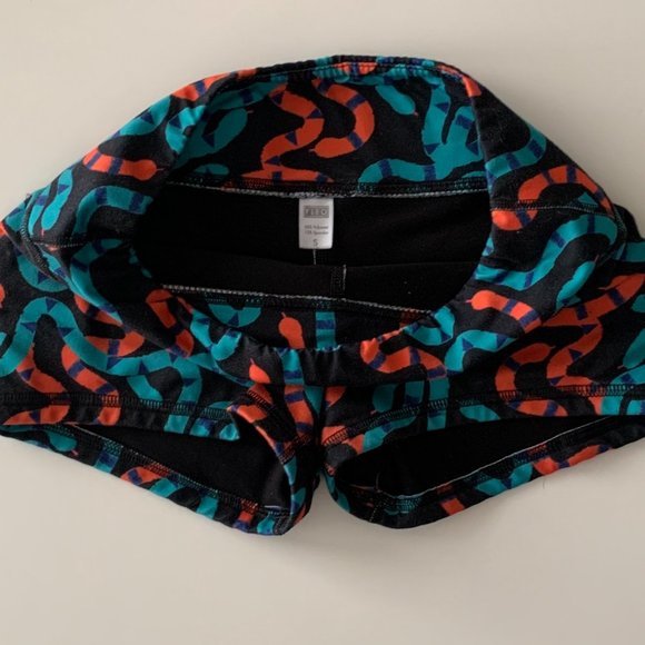 OG shorts 🪱 RARE - Picture 4 of 4